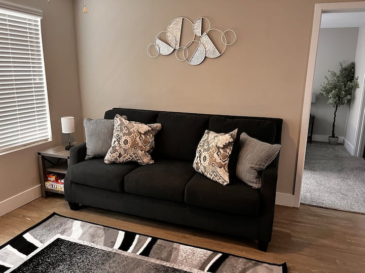 New 2-br! 2.5 Mi From Stadium! - Tuscaloosa, AL