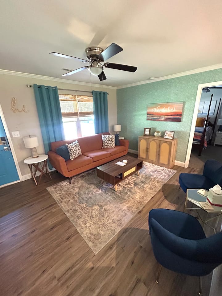 Coastal Haven/king Bed/near Shopping & Dining - North Charleston