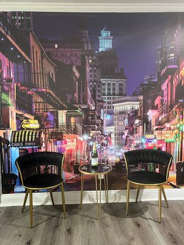 King/Pool/Family- near French Quarter