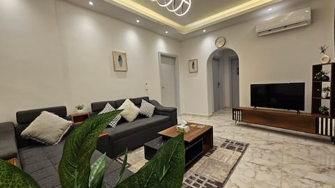 DHB STAYS: Spacious 2BR in Downtown Cairo - 84