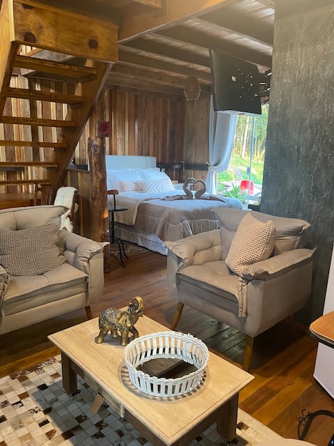 Top Airbnb: cozy corner cabin em Três Coroas
