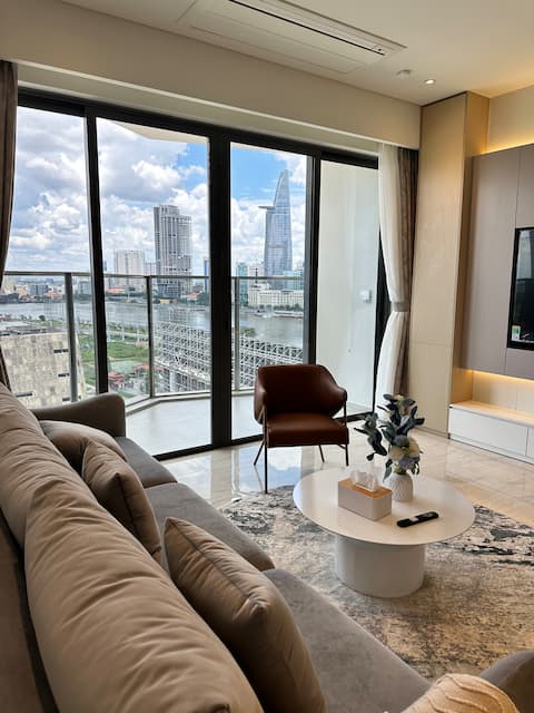 River View CBD Level 1x 77m2 2Br Opera by ChiHome