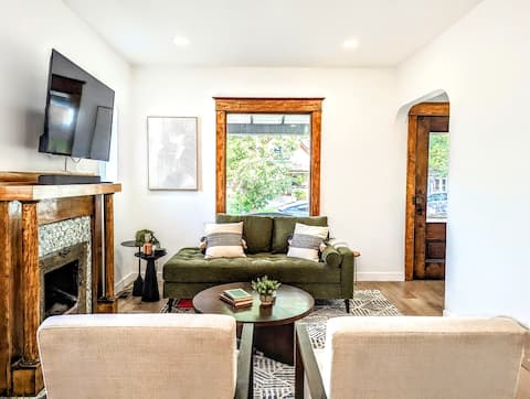 Popular Airbnb listing: Platt Park | Unique | Walkable | Dine & Entertain in Denver Metropolitan Area