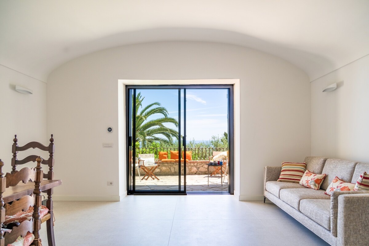 Top Airbnb: Villa Cortina at the Faraglioni in Capri
