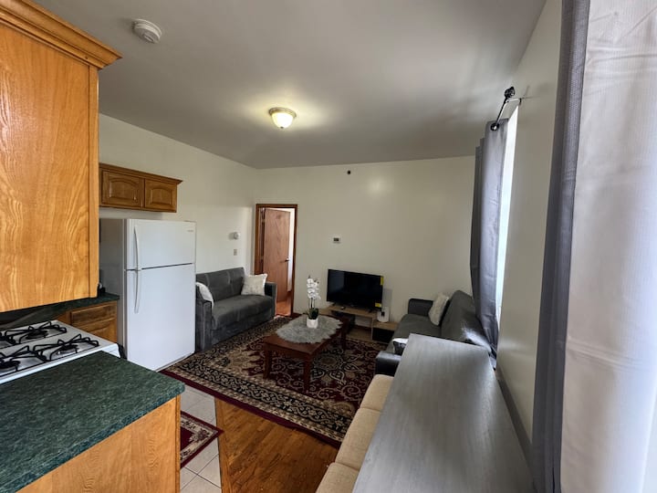 One Bedroom Apt - Newark, NJ