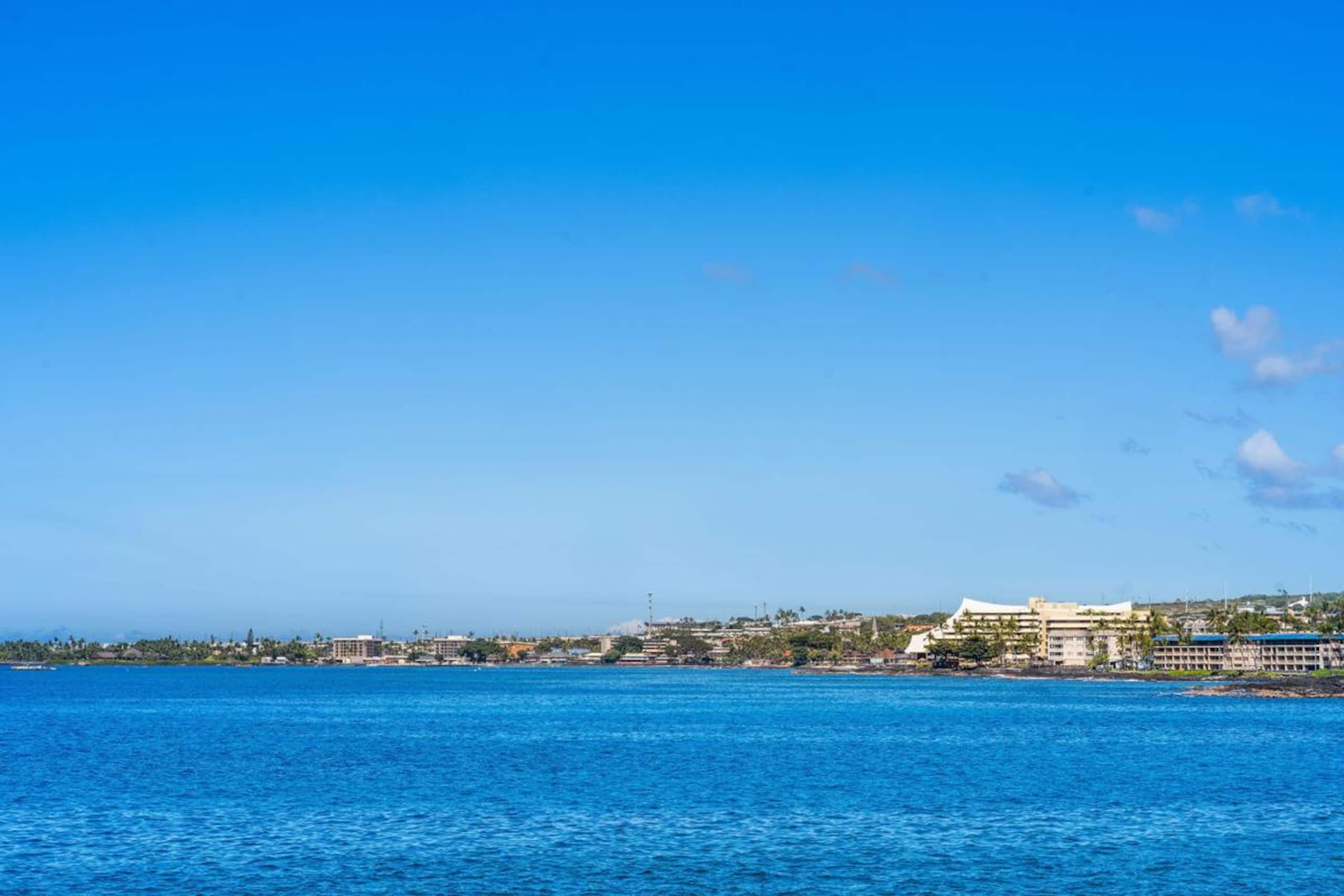 Condo in Kailua-Kona · ★4.73 · 2 bedrooms · 2 beds · 2 baths - Image 36