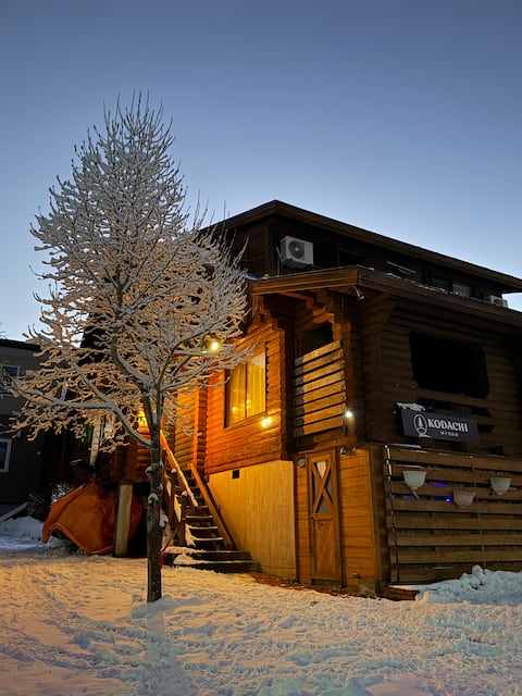 Private Chalet with Ensuite Rooms - Kodachi Lodge