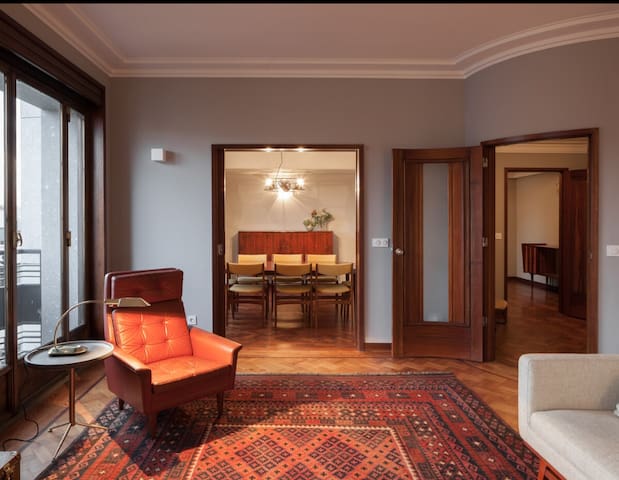 4 Wonderful home Absolute center gallery image 2