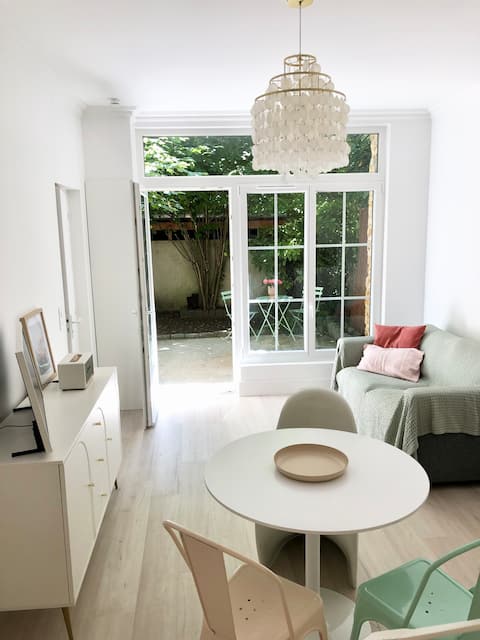 Villa Mini Romy with outdoor area, 15 min from train station