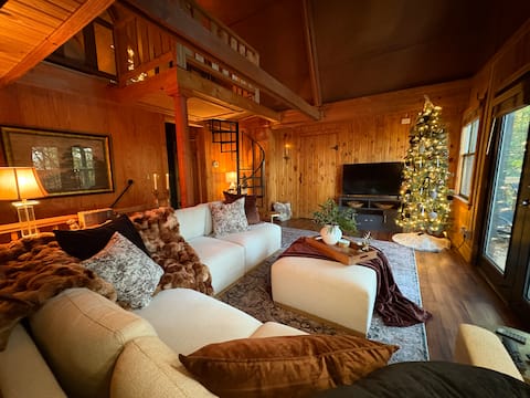 Shadow Chalet | Cozy A-frame near Callaway