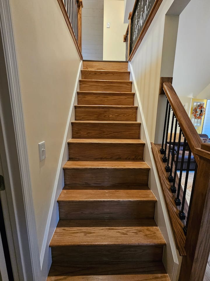 stairs up to Loft bedroom 