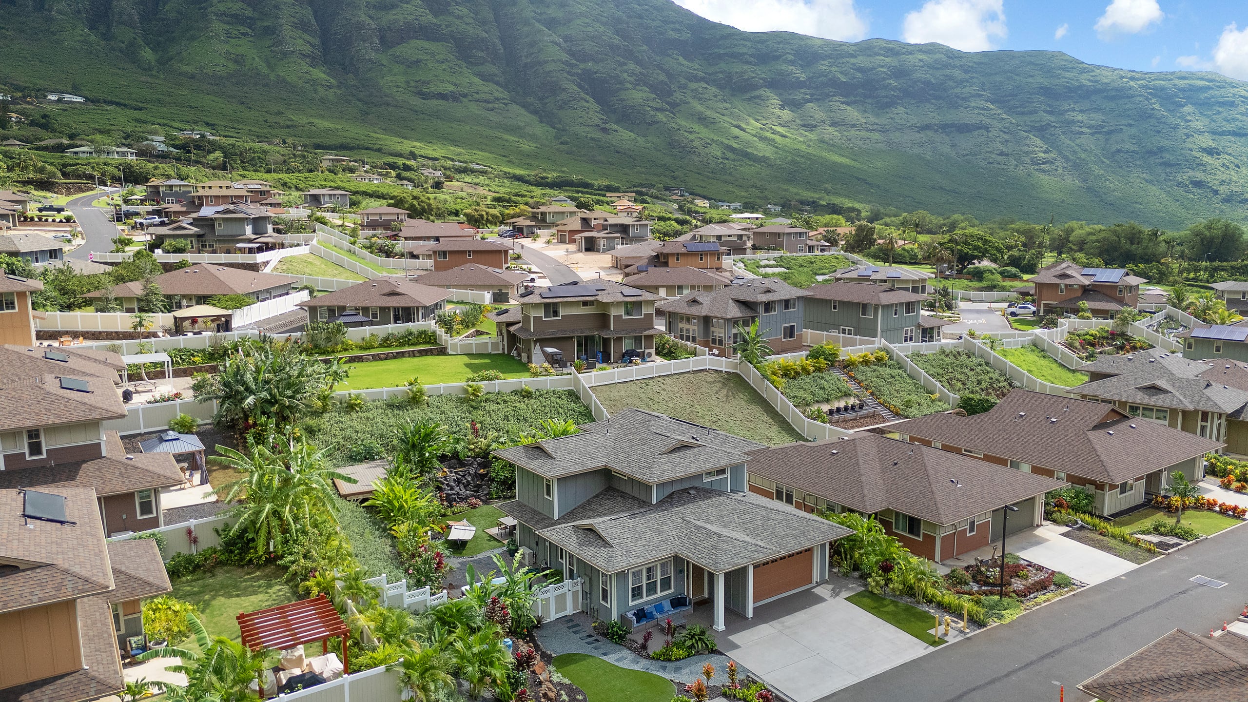 Home in Waianae · ★4.99 · 4 bedrooms · 7 beds · 2.5 private baths - Image 112