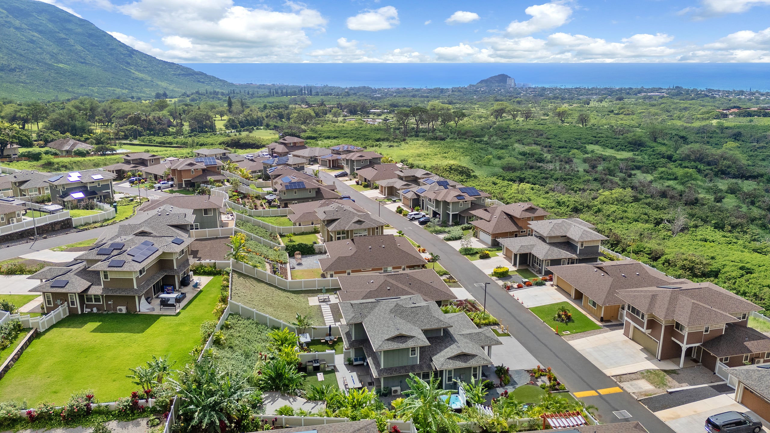 Home in Waianae · ★4.99 · 4 bedrooms · 7 beds · 2.5 private baths - Image 119
