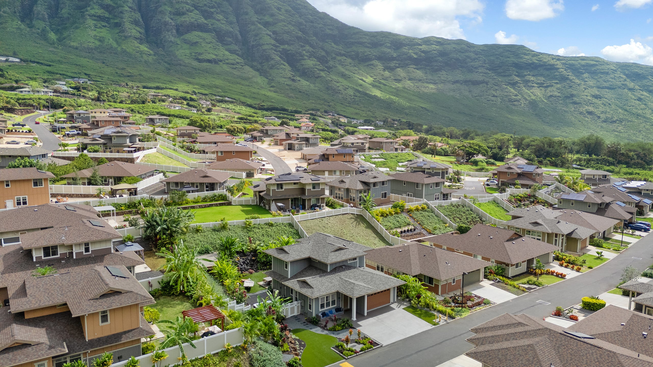 Home in Waianae · ★4.99 · 4 bedrooms · 7 beds · 2.5 private baths - Image 111