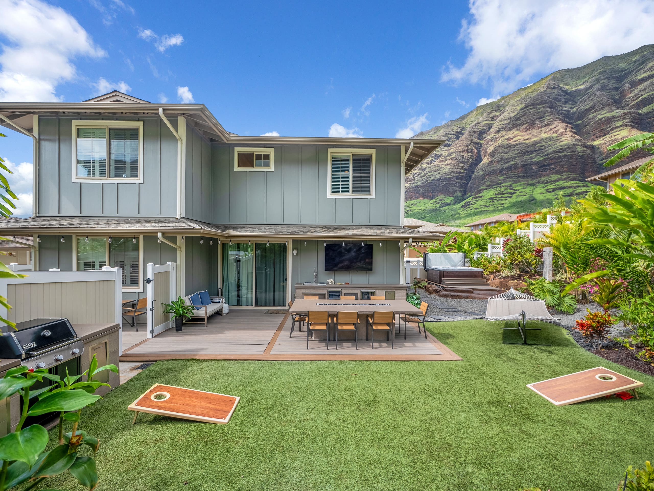 Home in Waianae · ★4.99 · 4 bedrooms · 7 beds · 2.5 private baths - Image 80