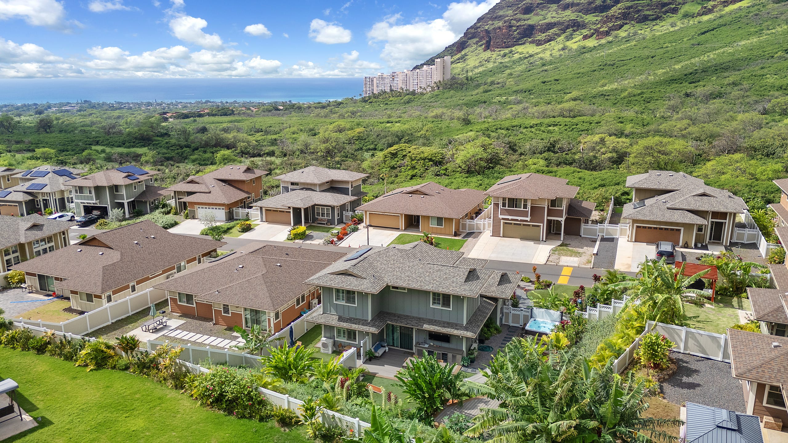 Home in Waianae · ★4.99 · 4 bedrooms · 7 beds · 2.5 private baths - Image 120