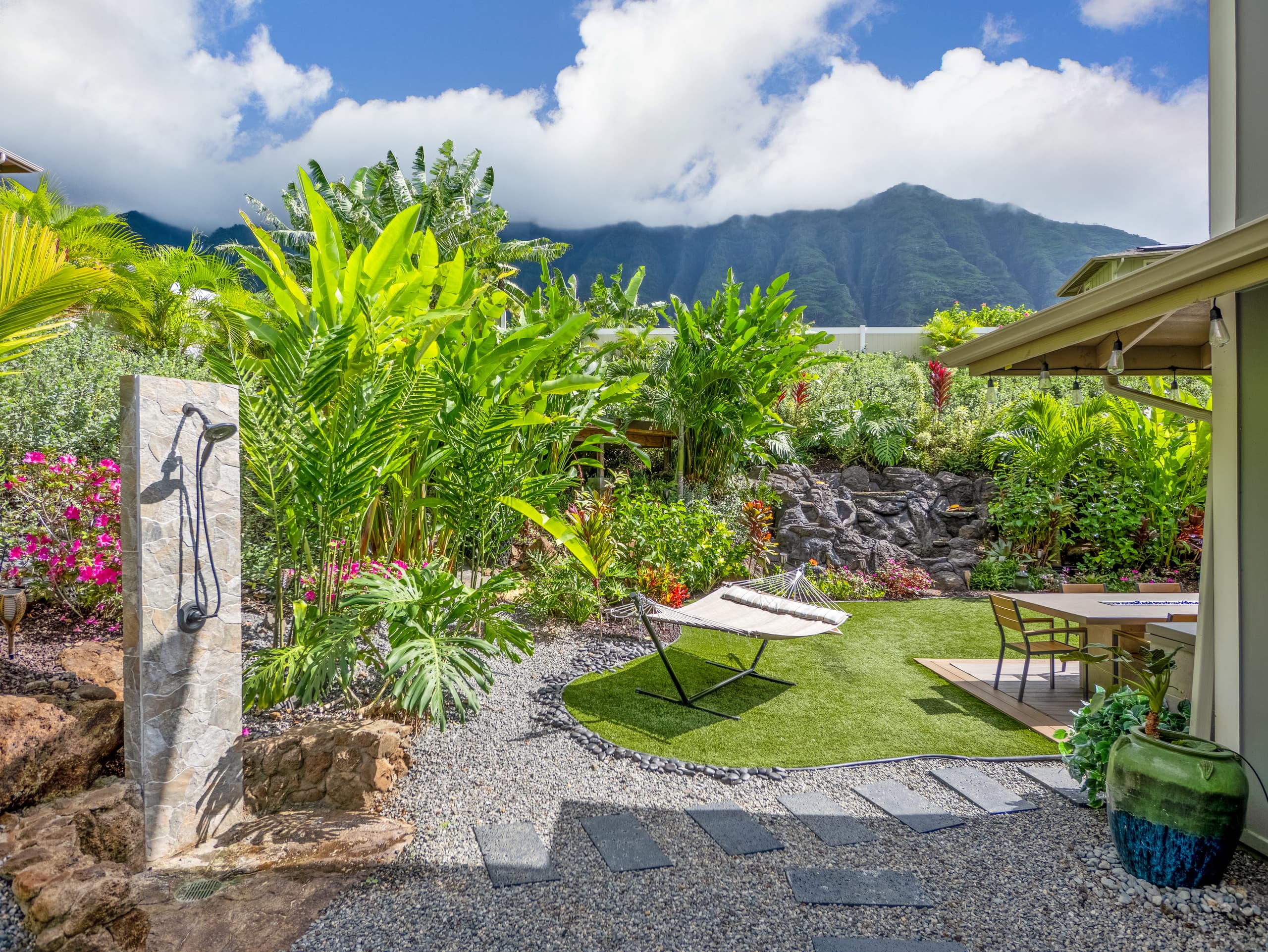 Home in Waianae · ★4.99 · 4 bedrooms · 7 beds · 2.5 private baths - Image 71
