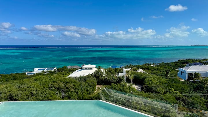 Aqualara | Luxury Island Retreat W/ Lounge Pool - Turks and Caicos Islands