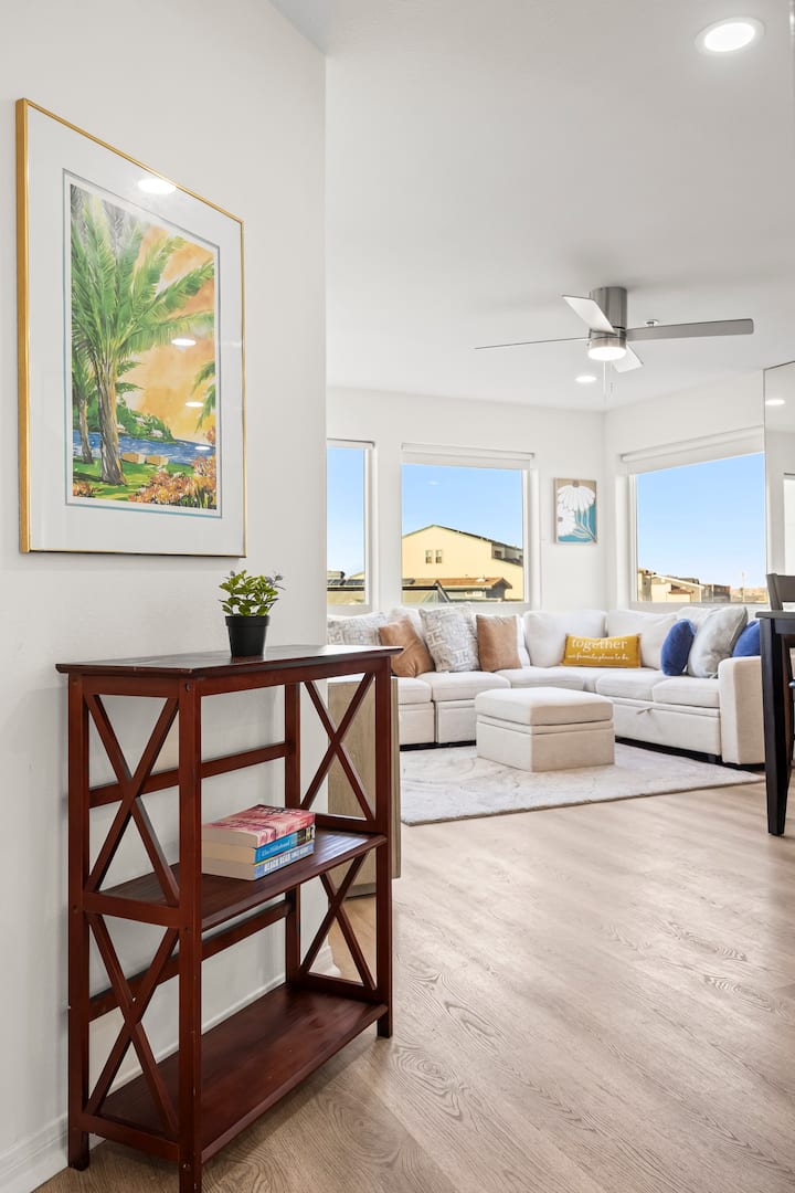 Beachside Condo Steps From Sand - National City, CA
