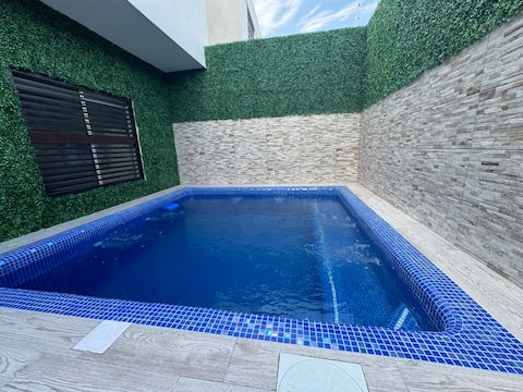 Spacious house with a luxury pool
