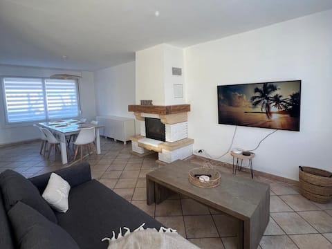 Bohemian escape near the sea