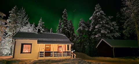 Stuga and Auktsjaur