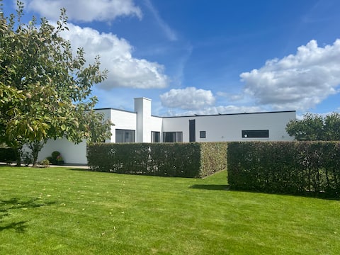 Beautiful villa close to Legoland, zoo, golf and nature