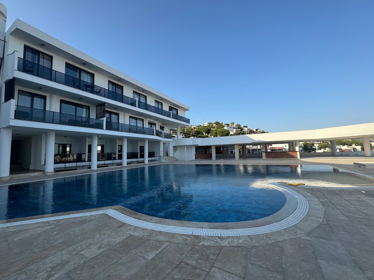 bavulunuzu alıp gelin. Bahçe katı