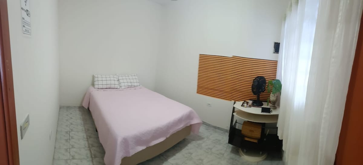 Საძინებელი 1 - ორადგილიანი საწოლი 