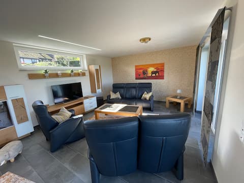 Top Airbnb: Andis vacation home with a great view of the valley 1-max5P in Simmerath