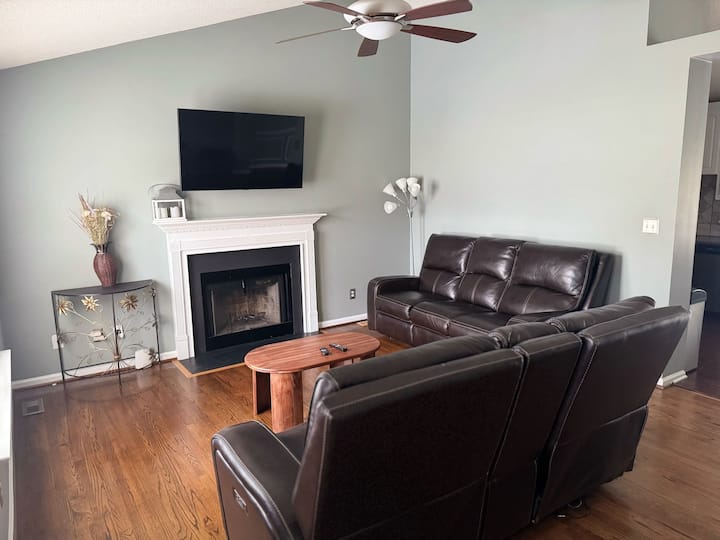 Home Away From Home With Private Pool & Hot Tub! - Durham, NC