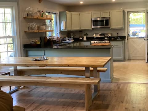Home away from home: Minutes to Tanglewood.