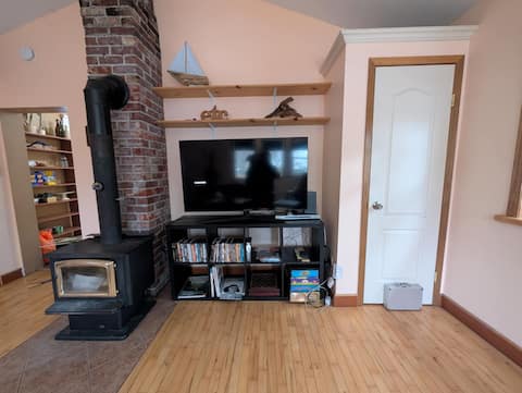 Popular Airbnb listing: Maxwell House - Gorgeous Private Home Downtown in Thunder Bay
