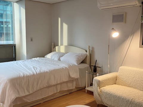 Sangbong Station/Station Area/Spacious Room/Pleasant/Convenient/Gangnam 20 minutes