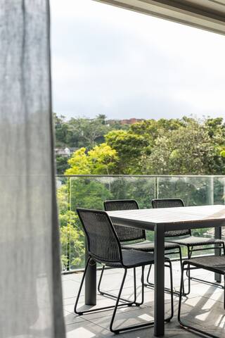 Luxury Cammeray Apartment gallery image 4