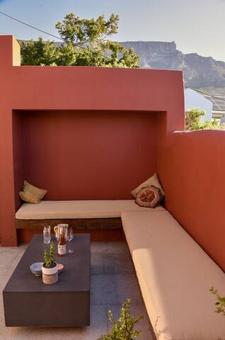 Mountain View Home in Vredehoek gallery image 4