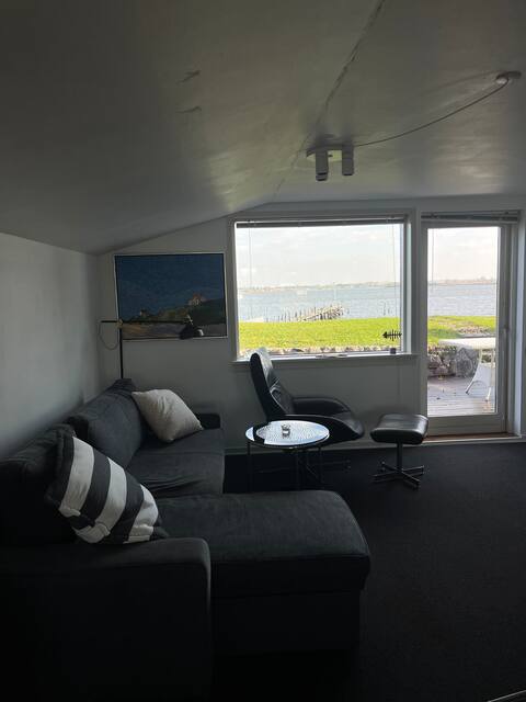 Summer house with panoramic views of the fjord