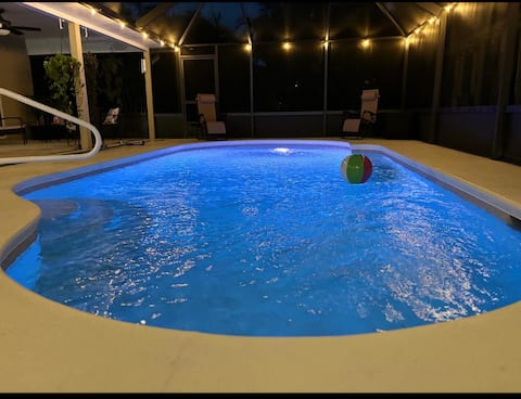 Salt Life Hideaway (4/3 with private heated pool)