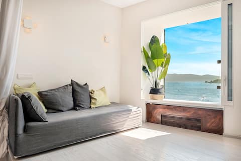 [TheWindowOnTheSea] Parking+A/C/Portovenere/5Terre