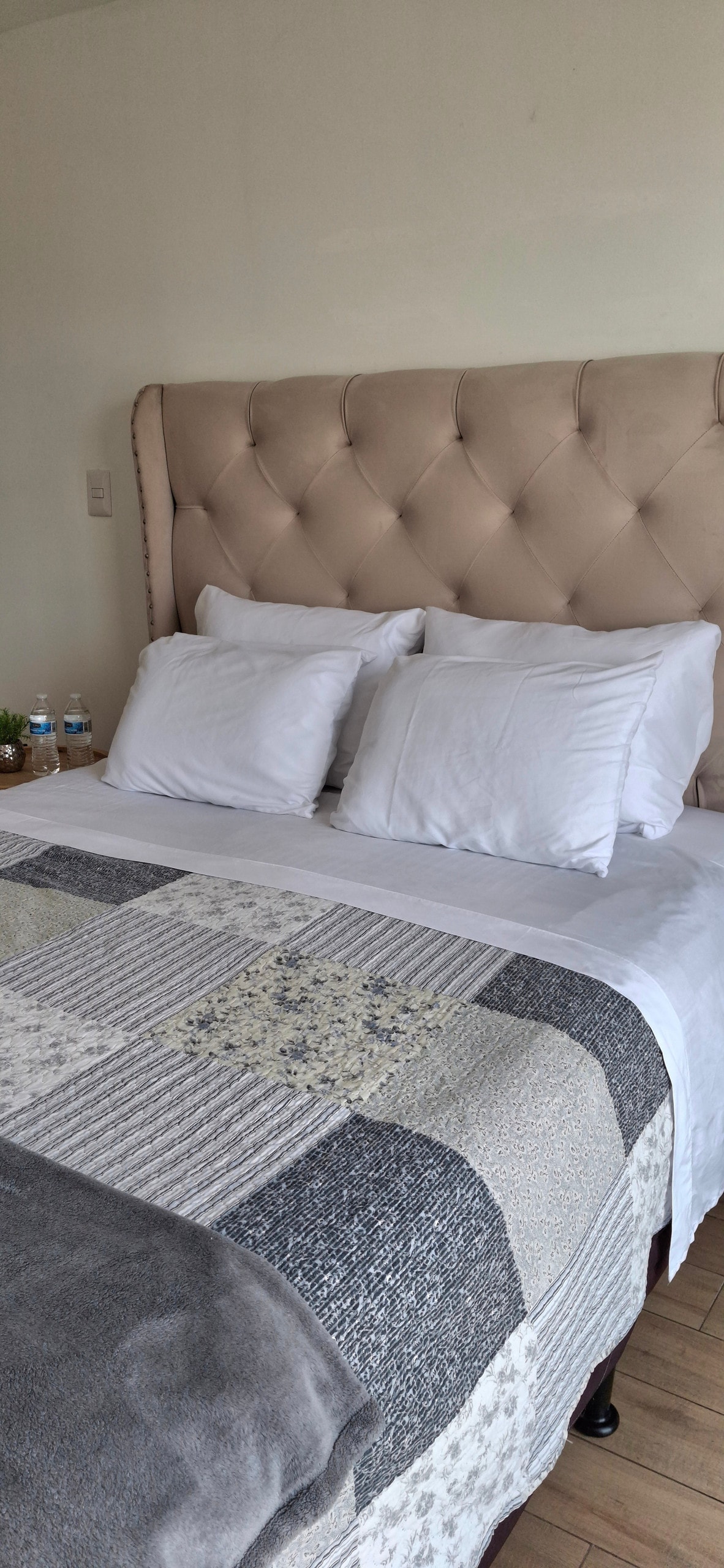 غرفة النوم 1