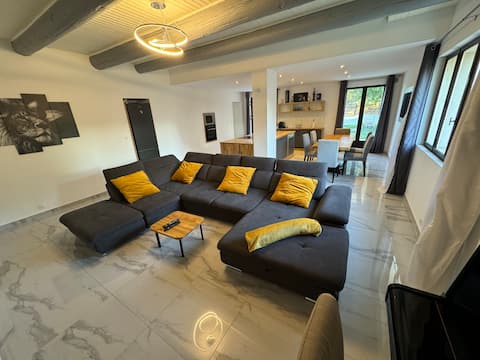 Beautiful 140 m2 villa in the countryside