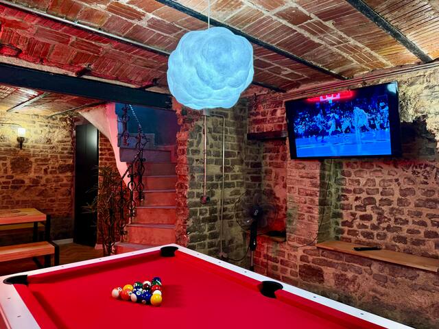 Istanbulite Modern Townhouse in The Center gallery image 5