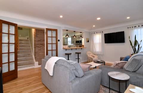 Popular Airbnb listing: Quiet Cleveland Home | Chill Vibes + Free Parking in Kamm's