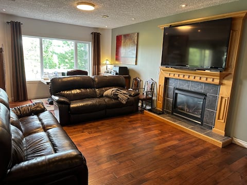 1800ft 3bdrm golf course view luxury bargain suite