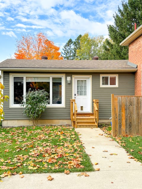 Private with Self Check-in
Bright & Modern Comfort