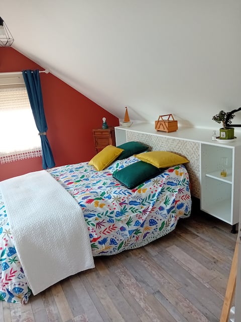 Top Airbnb: Studio next to the owner. in Arnage
