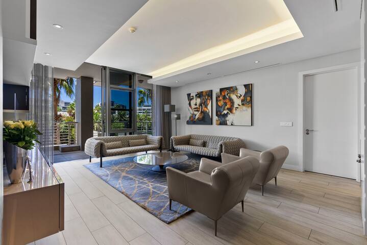 The Marina Jewel, Waterfront gallery image 5