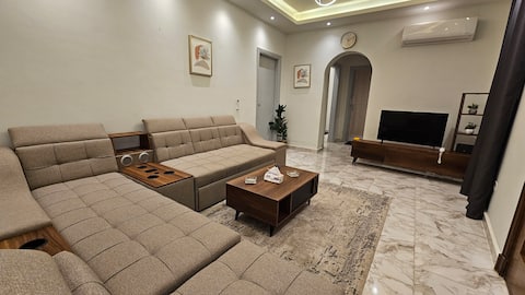 DHB STAYS: Spacious 2BR in Downtown Cairo - 93