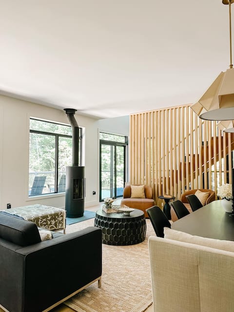 Modern Lake House on White Lake