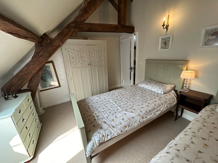 غرفة النوم 2